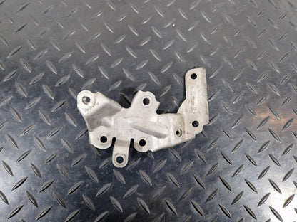 12-18 MERCEDES A B CLA-CLASS 1.8/2.1 CDI TURBO PIPE BRACKET A6510942127