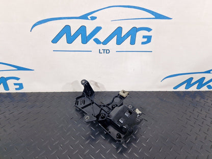 19-ON MERCEDES BENZ B CLASS W247 SUPPORT MOUNT HOLDER BRACKET A6541425400