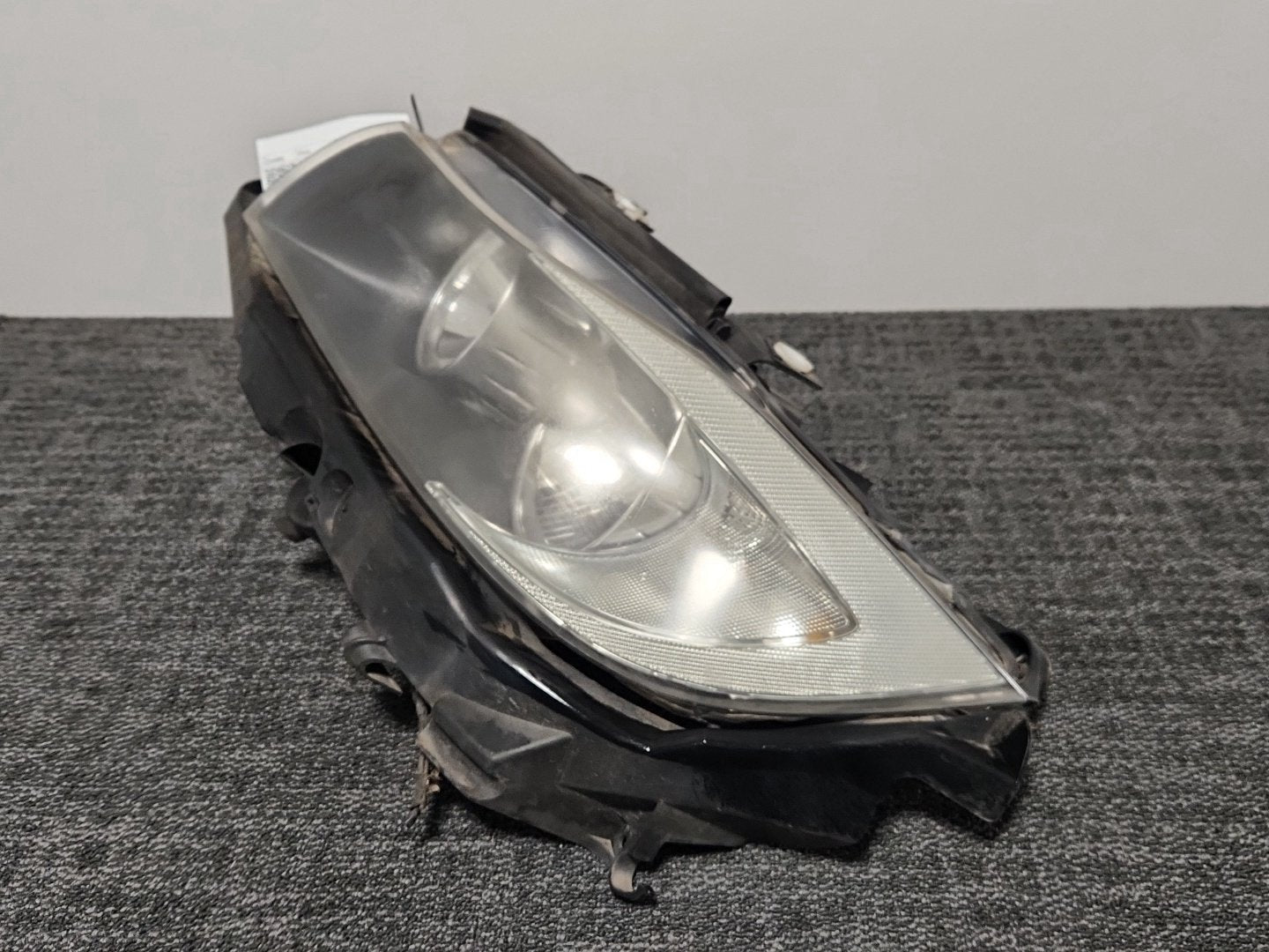 BMW 320d E90 Saloon Genuine Front Left Passenger Headlight 89311650 6942723-07
