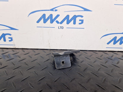 18-ON MERCEDES SPRINTER W907 W910 FRONT RIGHT WING HOLDER BRACKET A9108810800