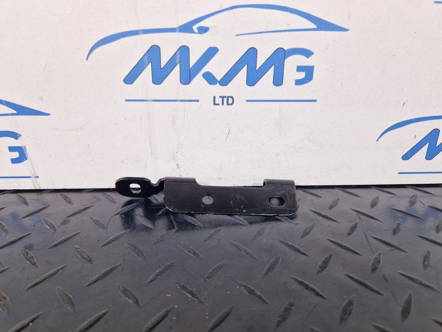 16-19 AUDI A4 B9 S-LINE OEM REDUCTION AGENT BRACKET 8W0131561A