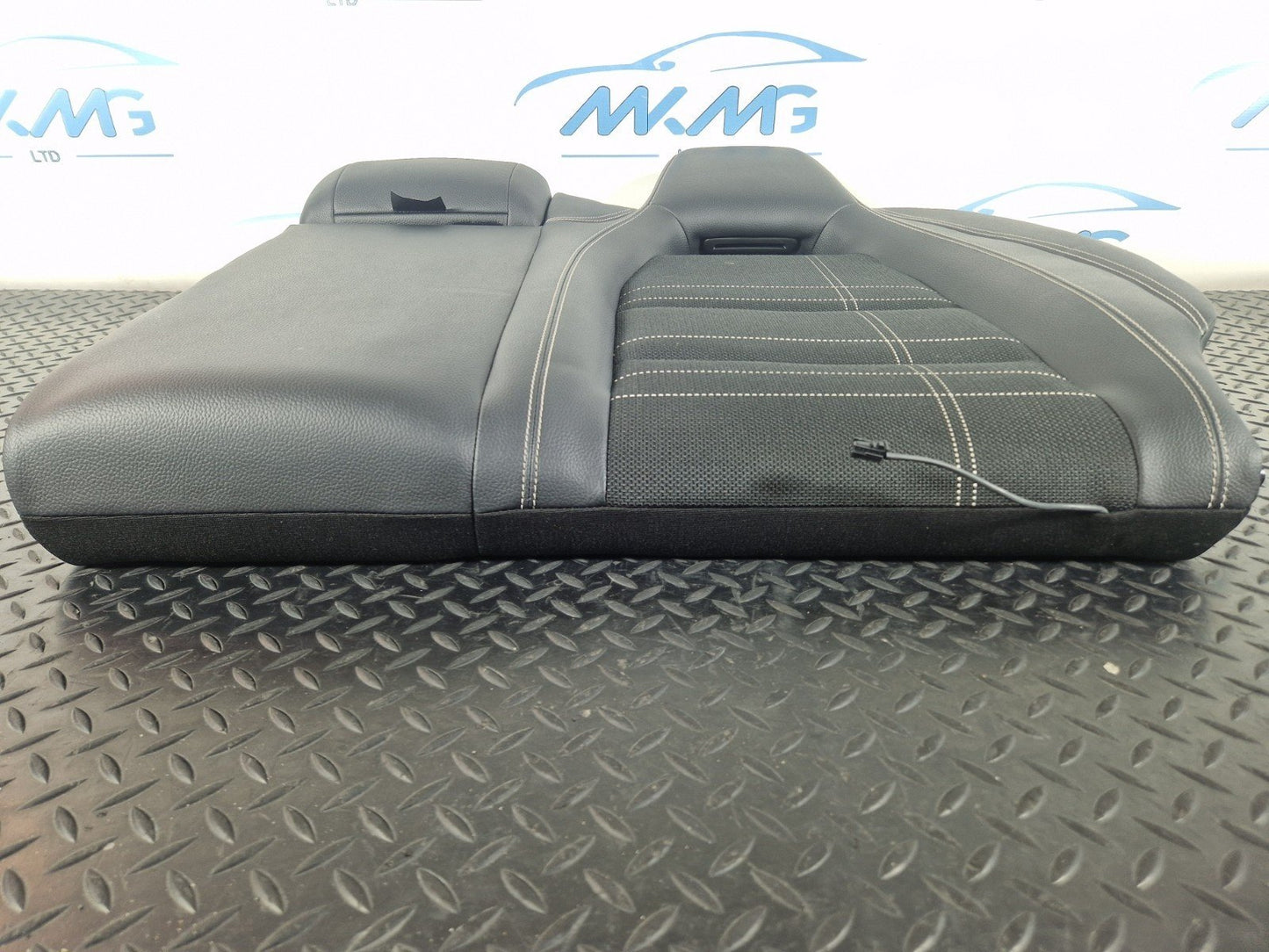 13-19 MERCEDES BENZ CLA C117 GENUINE REAR LEFT N/S BACKREST HALF LEATHER SEAT
