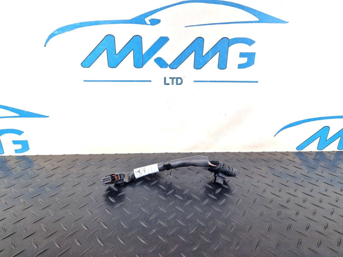 MERCEDES W205 BATTERY LEAD WIRING LOOM CABLE HYBRID CABLE HARNESS A2054404136