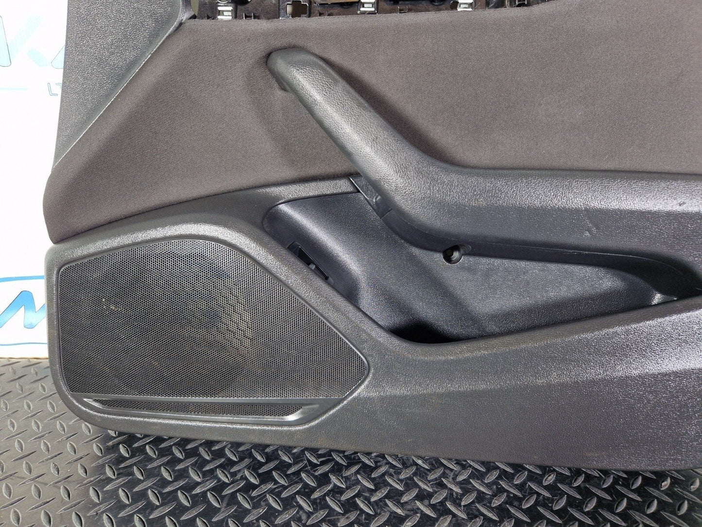 16-19 AUDI A4 B9 GENUINE FRONT DRIVER SIDE DOOR CARD PANEL 8W0867118