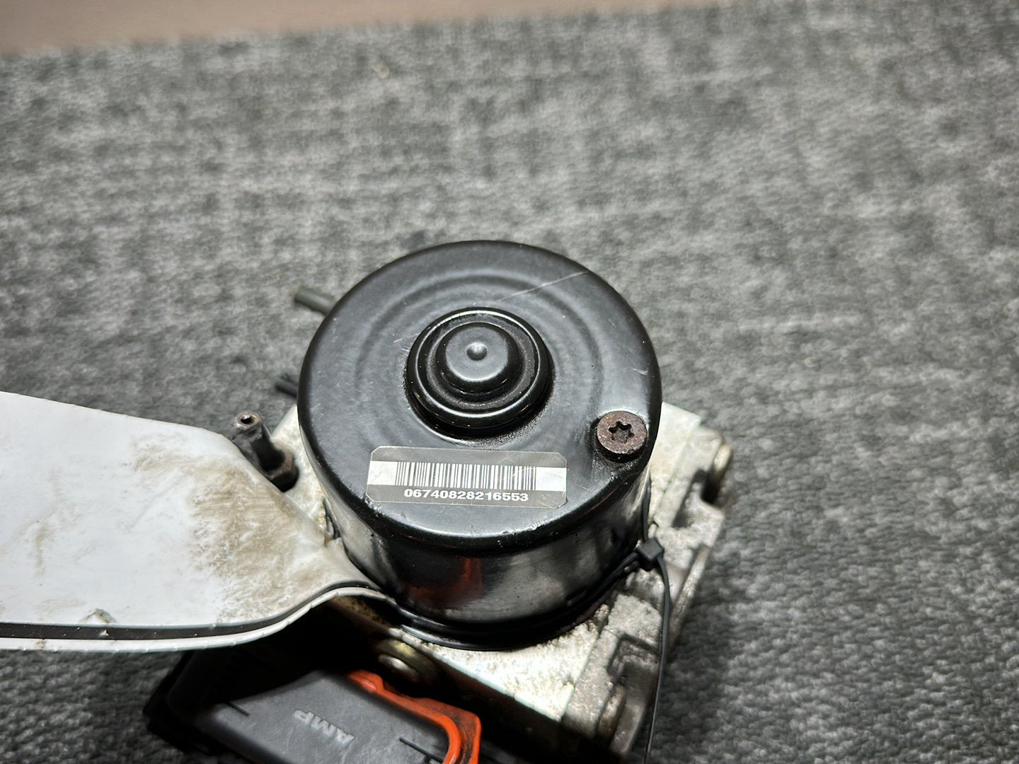 Honda CR-V MK2 (RD88) SUV Genuine ABS Pump Control Module Modulator