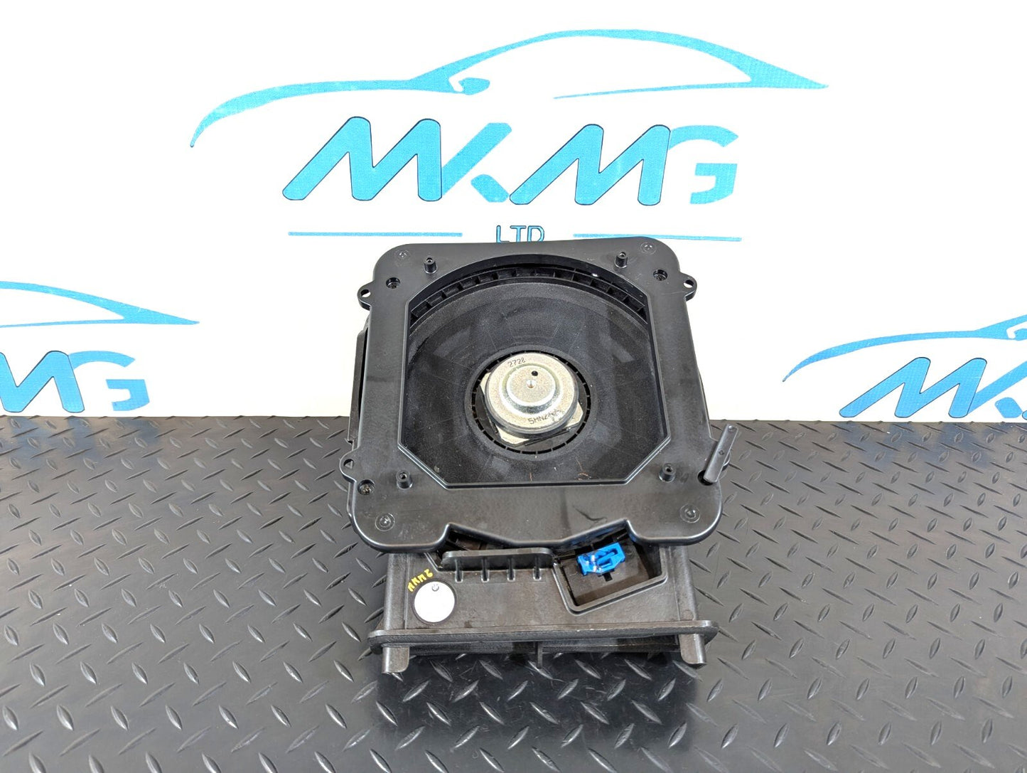 16-22 BMW X1 F48 GENUINE OEM FRONT RIGHT DRIVER SIDE SUBWOOFER SPEAKER 927599604