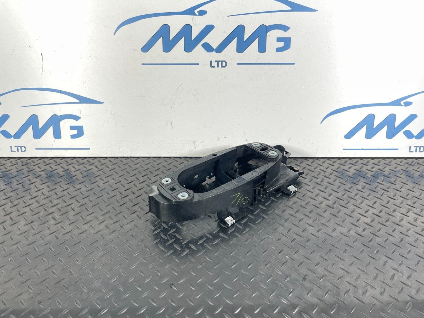 16-23 AUDI A5 F5 S-LINE GEAR SHIFTING MECHANISM MOUNTING FRAME 8W2863531