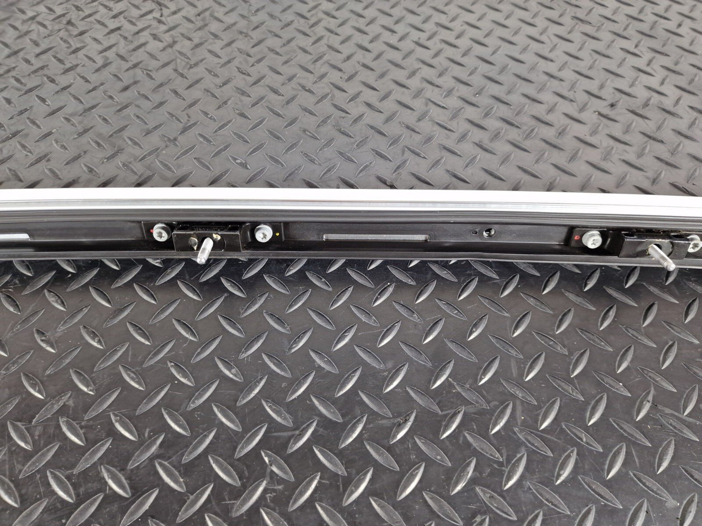 Mercedes-Benz Unknown Part Type A1568900493