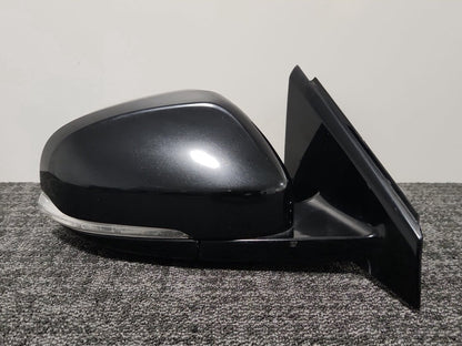 Volvo V40 MK3 (525) Hatchback Genuine Front Right O/S Driver Door Wing Mirror