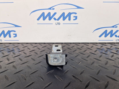 16-19 AUDI A4 B9 GENUINE FRONT RIGHT DRIVER SIDE WING BRACKET 8W0821434B