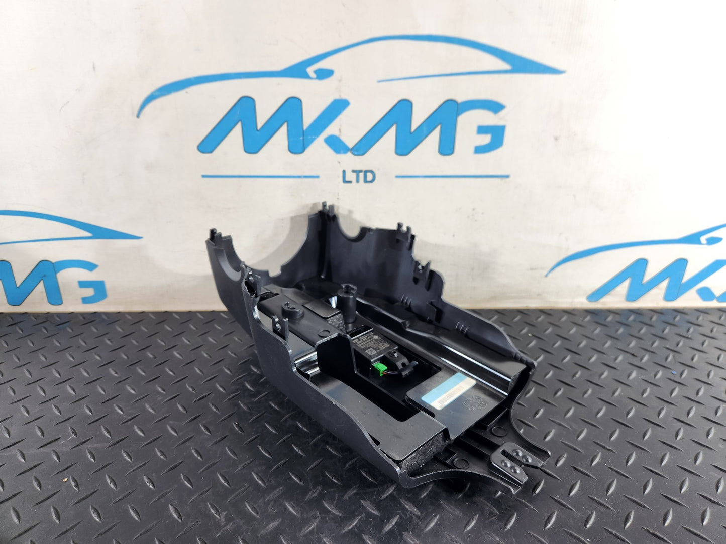 Land Rover Range Rover Evoque L551 Control Module with Trim K8D2-15607-AB