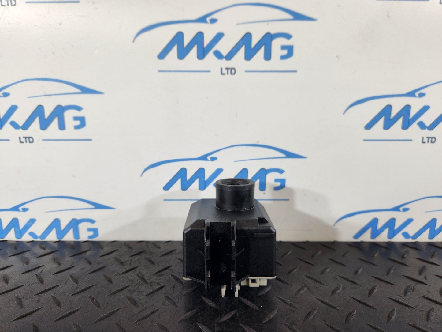 Mercedes-Benz Unknown Part Type A1669052901