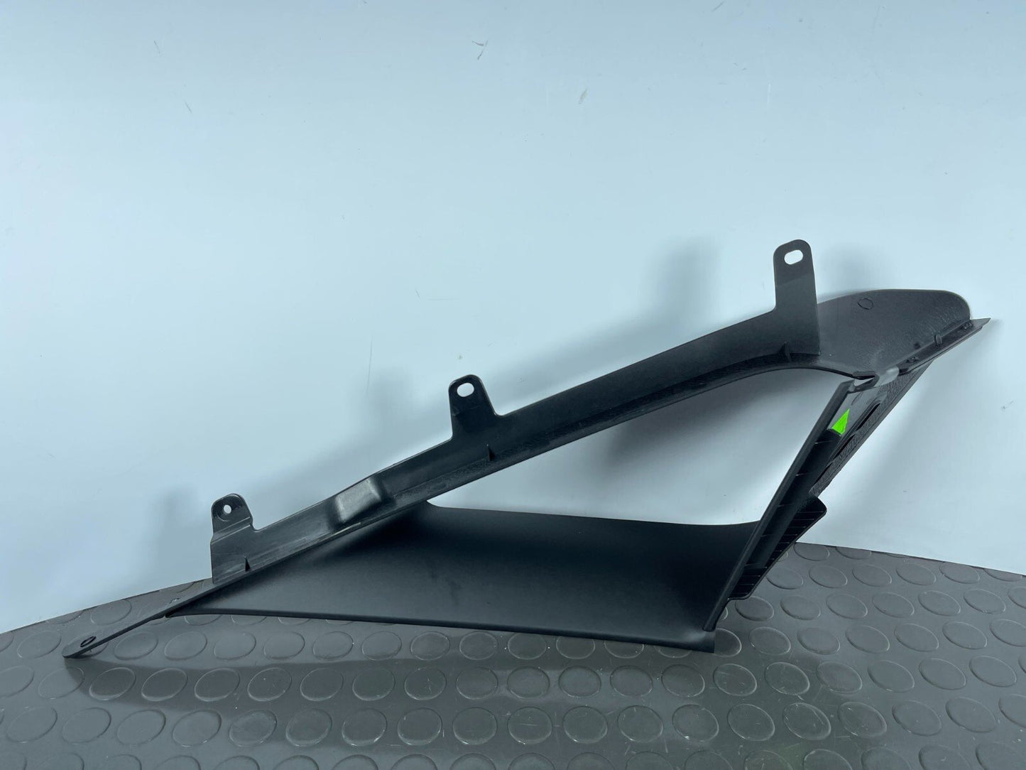 14-21 BMW 2 SERIES GRAN TOURER F45 F46 LEFT SIDE A-PILLAR TRIM BLACK 7329585