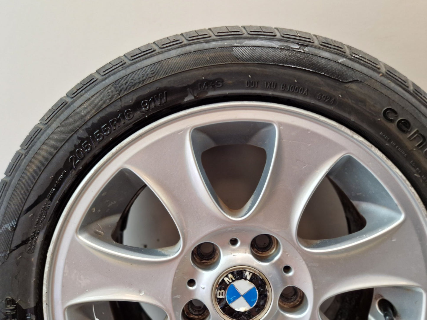BMW 120i E87 16" Alloy Wheel with Tyre 205/55/16 ~5mm