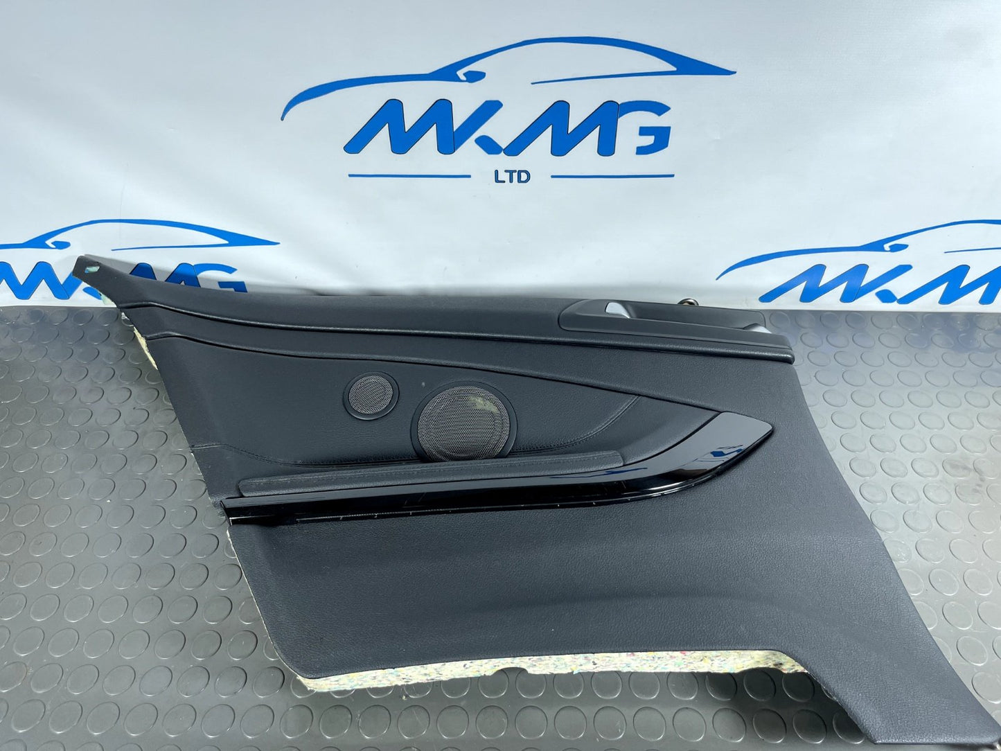 BMW 4 SERIES F32 REAR LEFT BLACK LEATHER QUARTER PANEL (H/K COVER) 7302761