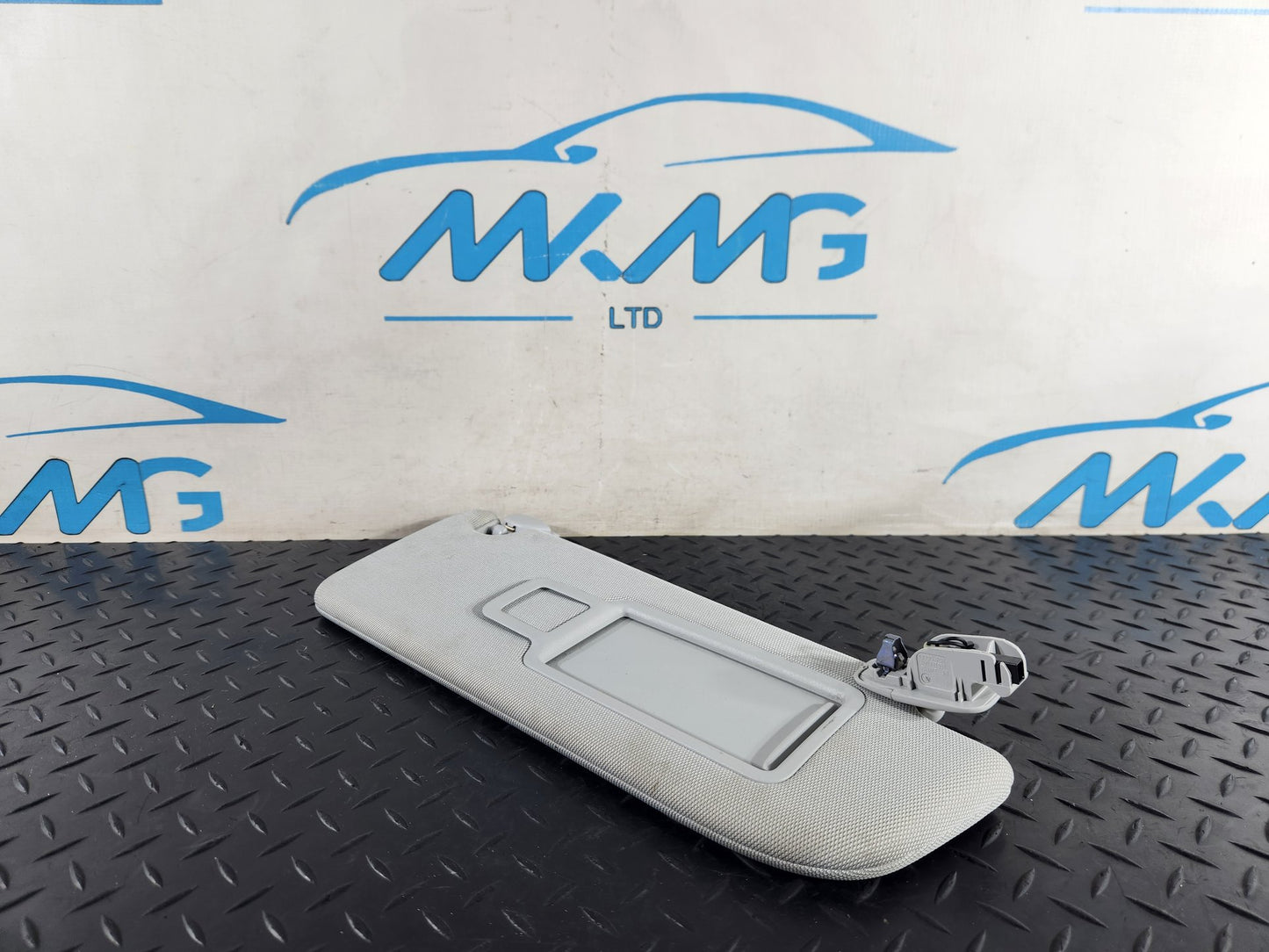 Audi A6 Allroad C7 SUN VISOR FRONT RIGHT DRIVER SIDE OFFSIDE 4G0857552