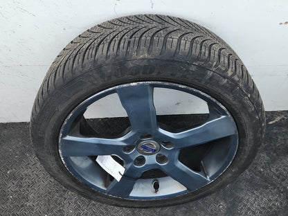Volvo C30 MK1 FL (MK) (533) 17" Alloy Wheel with Tyre 205/50/17 ~4mm 31290177