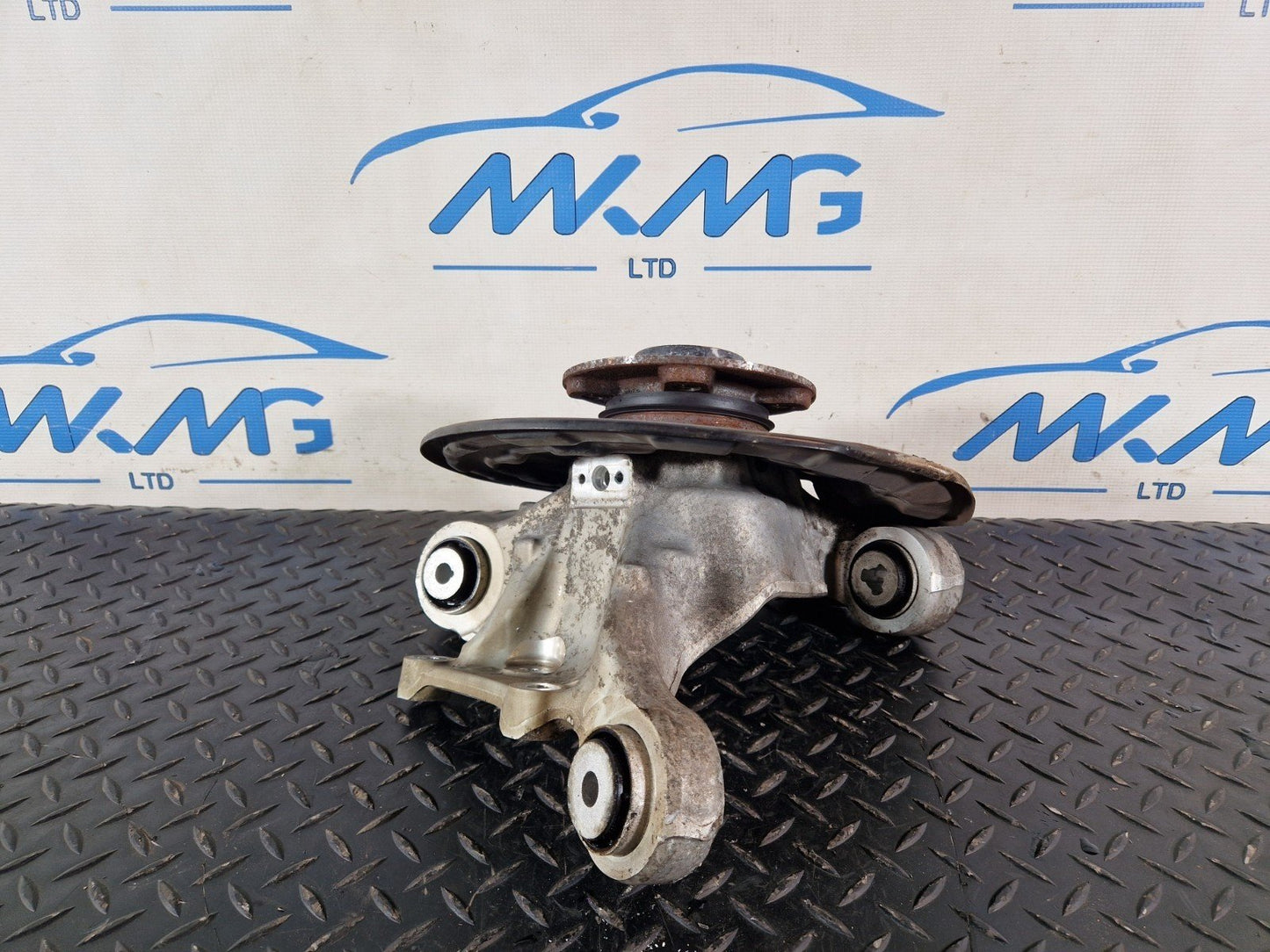19-ON MERCEDES B CLASS W247 REAR LEFT N/S WHEEL CARRIER HUB KNUCKLE A2473570300