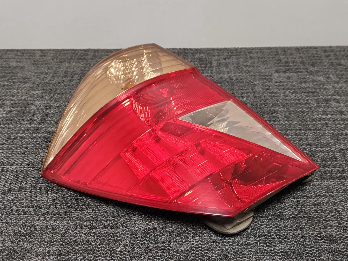 2008 Honda FR-V MK1 (BE57) Genuine Rear Left N/S Passenger Tail Lamp Light
