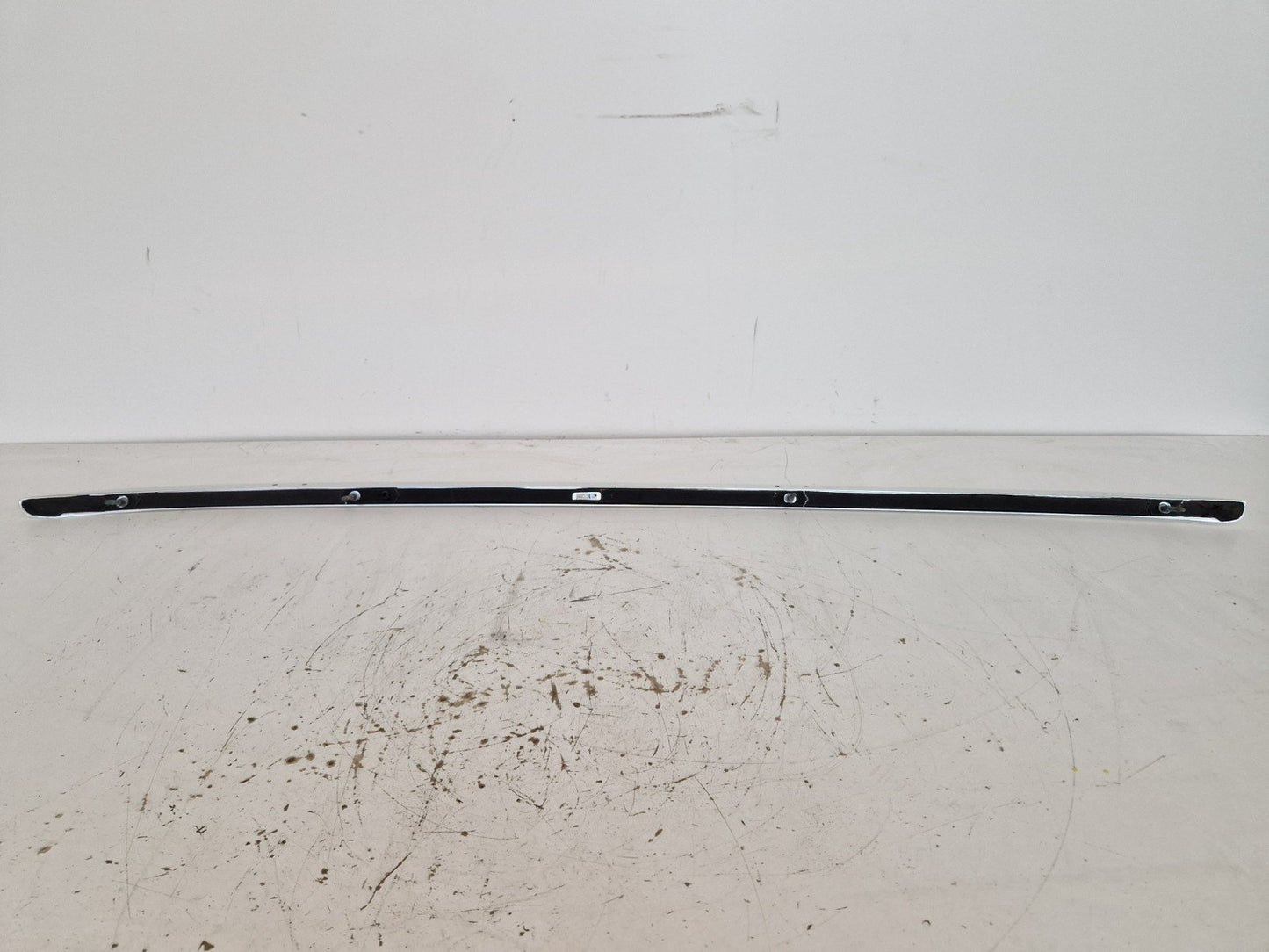 16-19 AUDI A4 B9 ESTATE GENUINE OEM RIGHT DRIVER SIDE ROOF RAIL 8W8860022