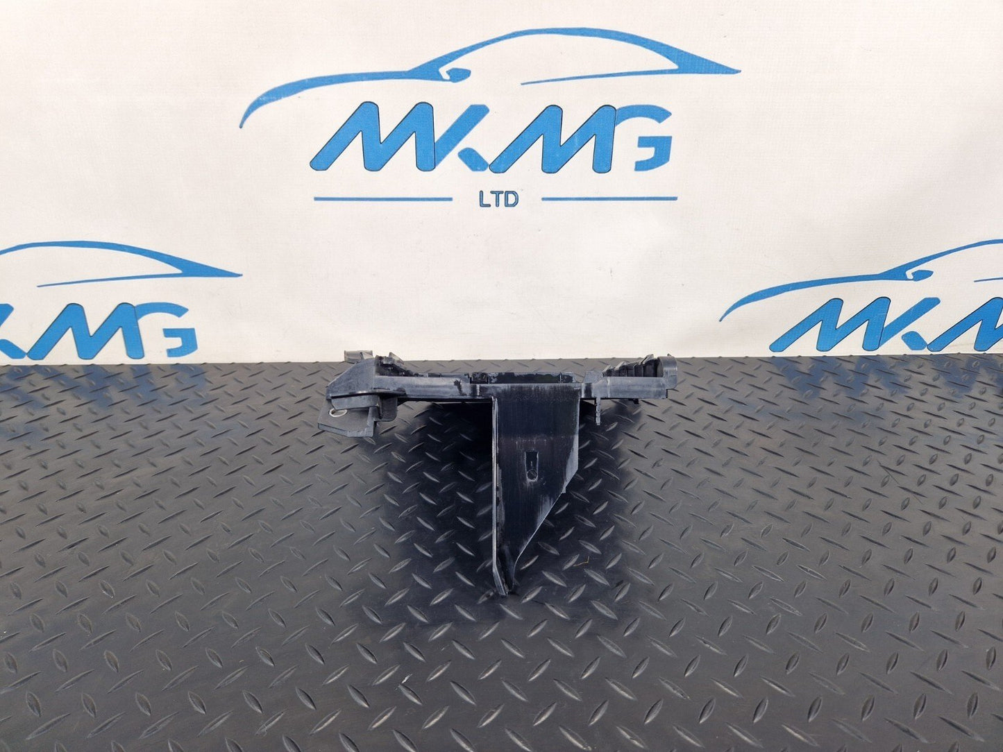 16-24 AUDI A5 F5 CONVERTIBLE GENUINE ENGINE CONTROL UNIT BRACKET 8W0907647A