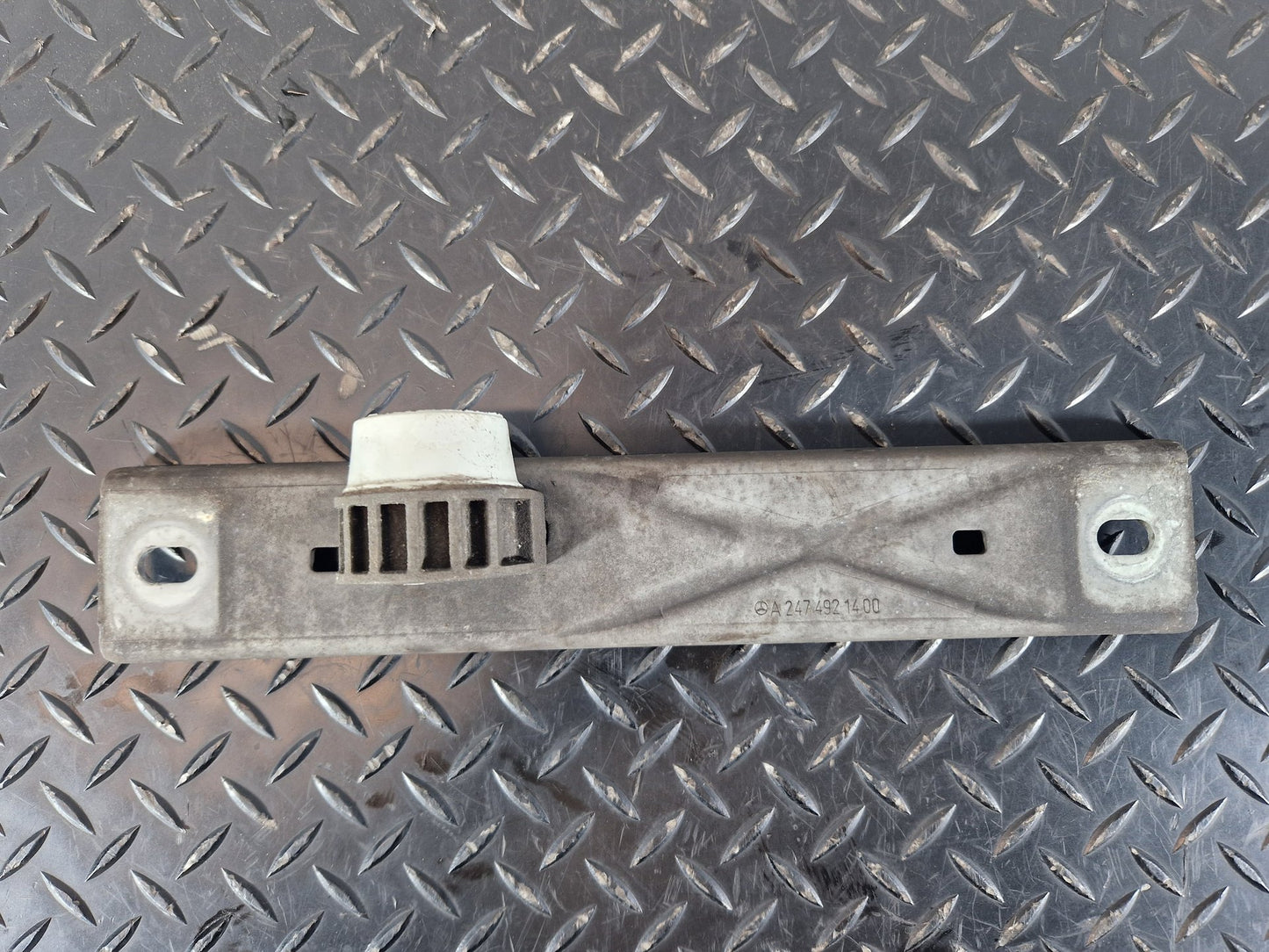 2019 Mercedes-Benz B200d B-Class W247 SUV Misc Bracket A2474921400