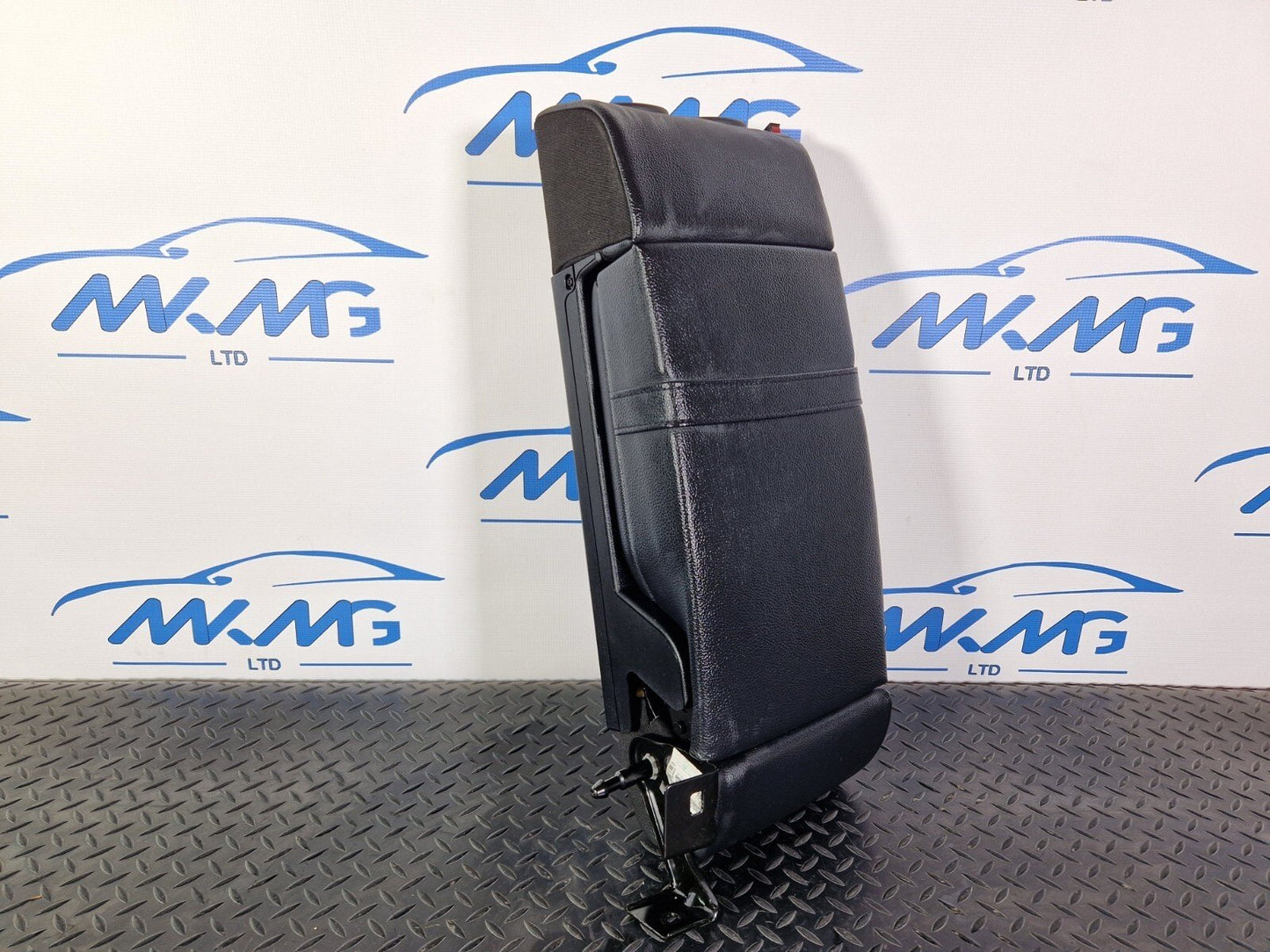 14-21 MERCEDES BENZ C220d W205 OEM REAR LEATHER MIDDLE SEAT BACKREST