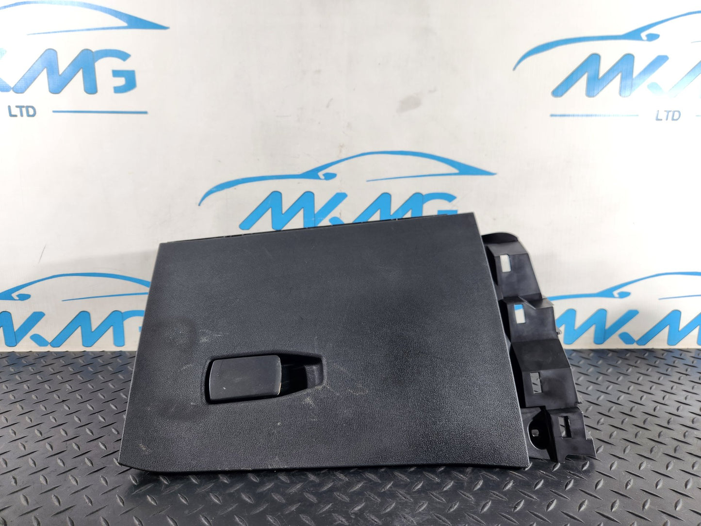 BMW 118i F40 Hatchback Glove Box Storage Compartment Genuine 5A84968