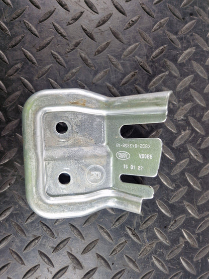19-ON RANGE ROVER EVOQUE L551 INSTRUMENT PANEL BRACKET MOUNT HOLDER K8D2043B58AB