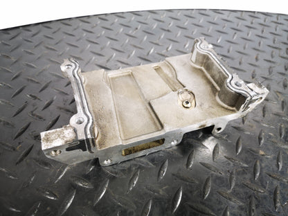 16-19 AUDI A4 B9 GENUINE V6 3.0TDI CSW CYLINDER HEAD END PLATE 059109122AA