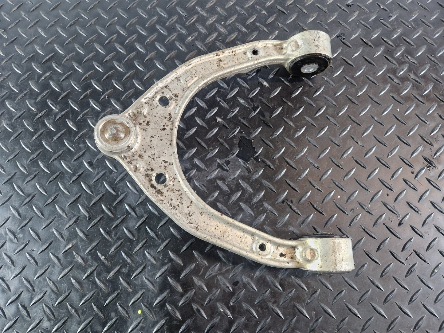10-15 AUDI Q7 4L FRONT UPPER CONTROL ARM WISHBONE FITS LEFT & RIGHT 7L8407021