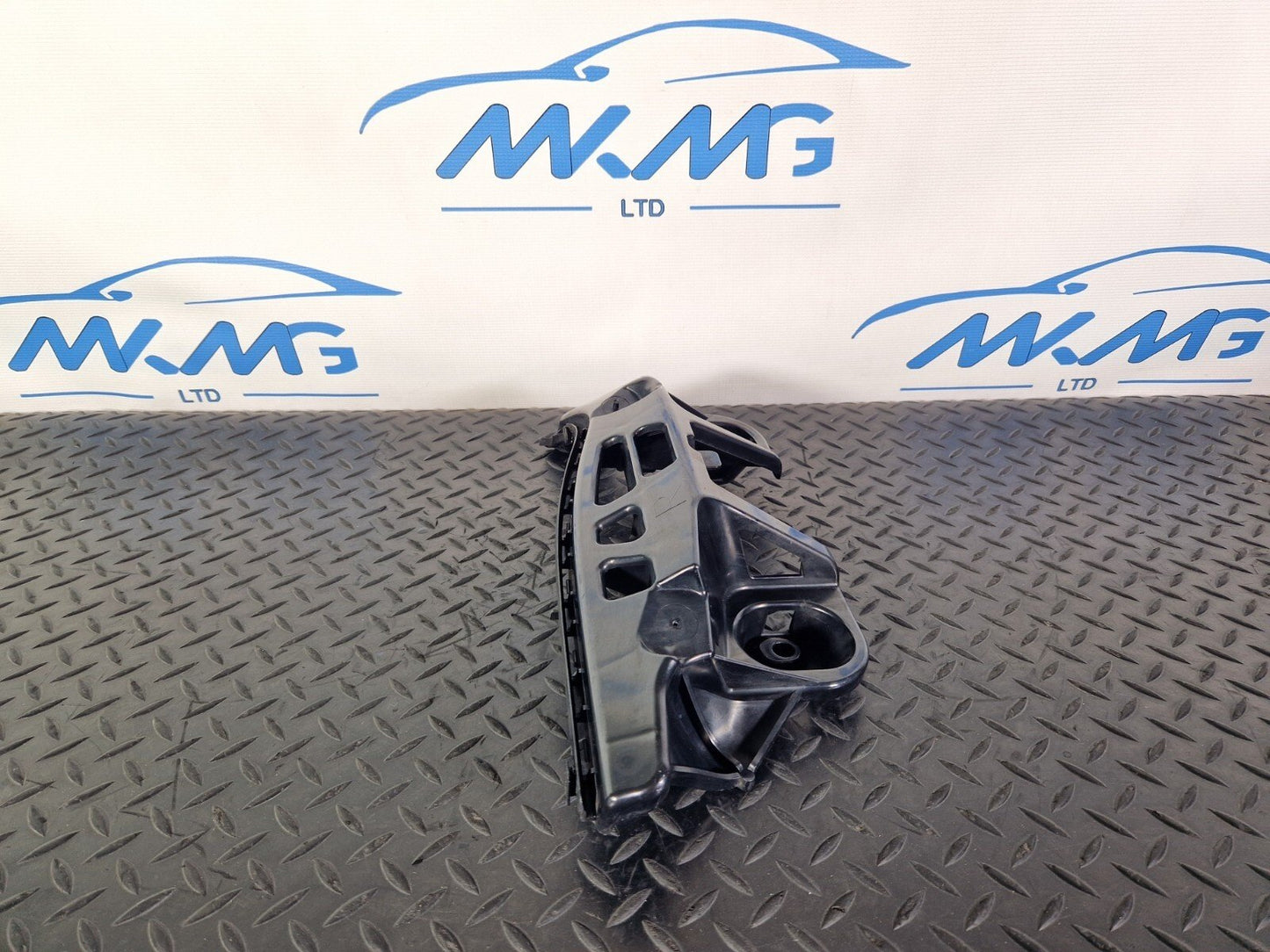 13-19 MERCEDES BENZ CLA C117 AMG OEM REAR BUMPER BRACKET A1778850865