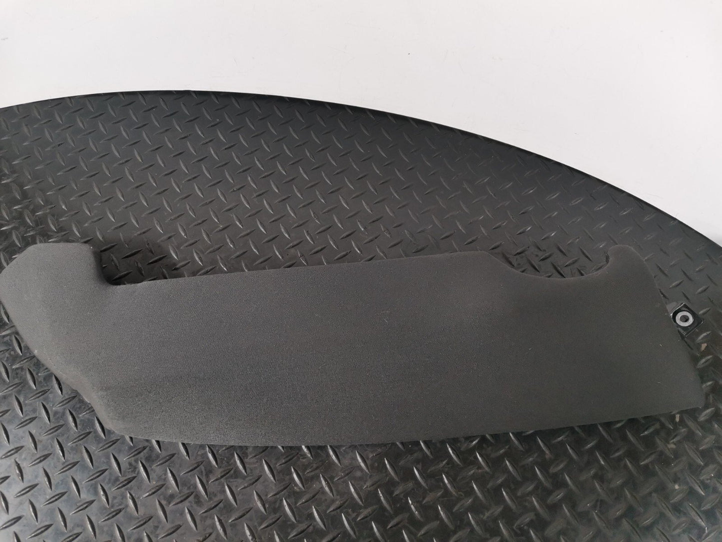 16-19 AUDI A4 B9 SALOON GENUINE REAR RIGHT DRIVER SIDE CLOTH BOLSTER 8W0885704