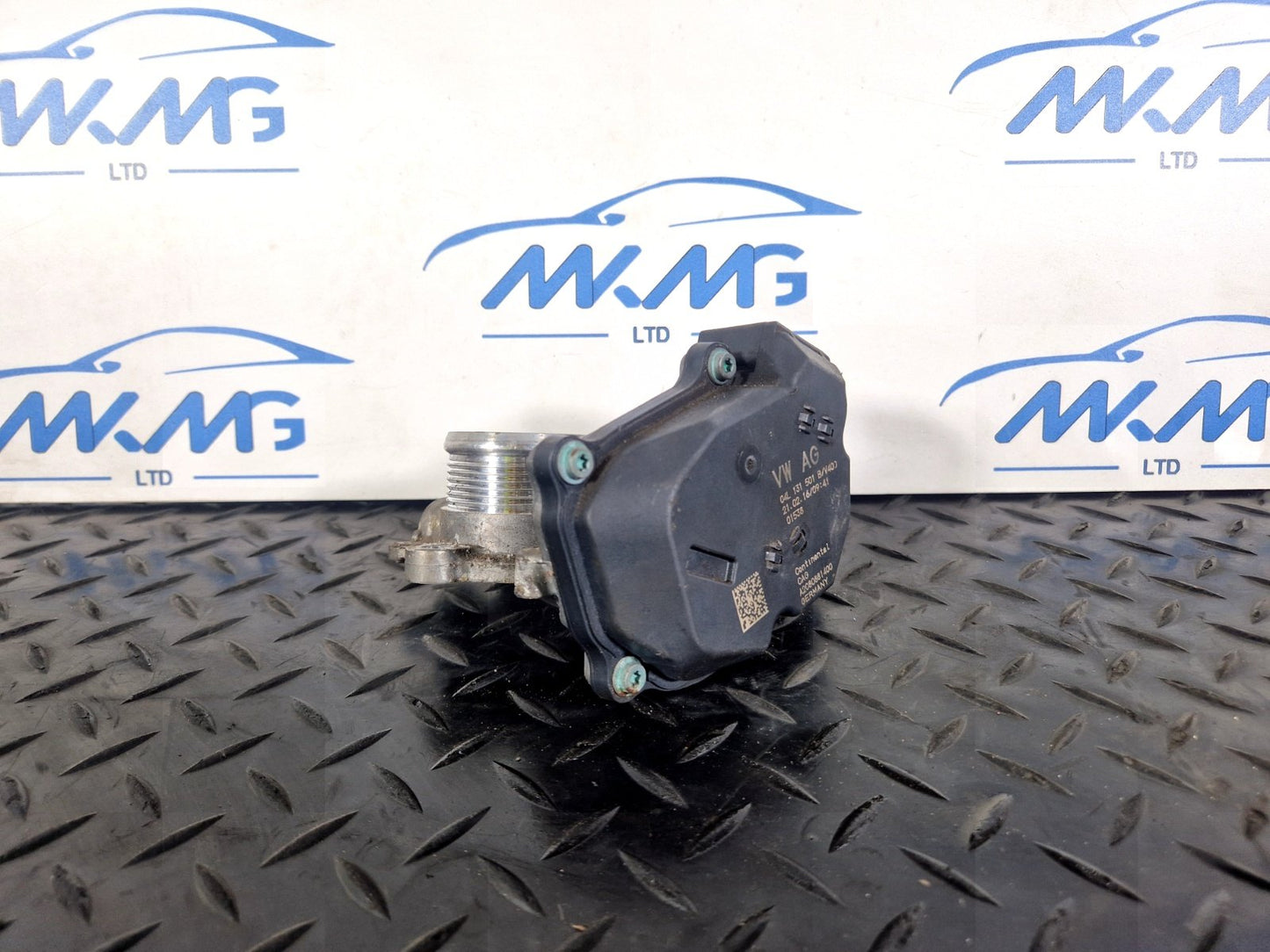 16-19 AUDI A4 A5 B9 F5 2.0TDI DEU GENUINE EGR VALVE 04L131501B