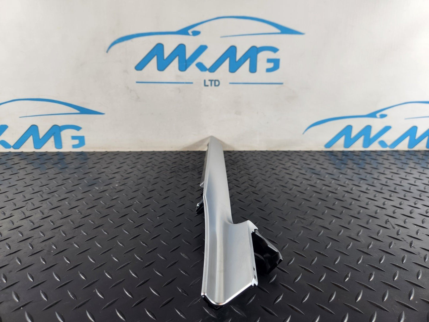 16-22 MERCEDES BENZ X253 DASHBOARD CHROME PANEL TRIM A2536809500