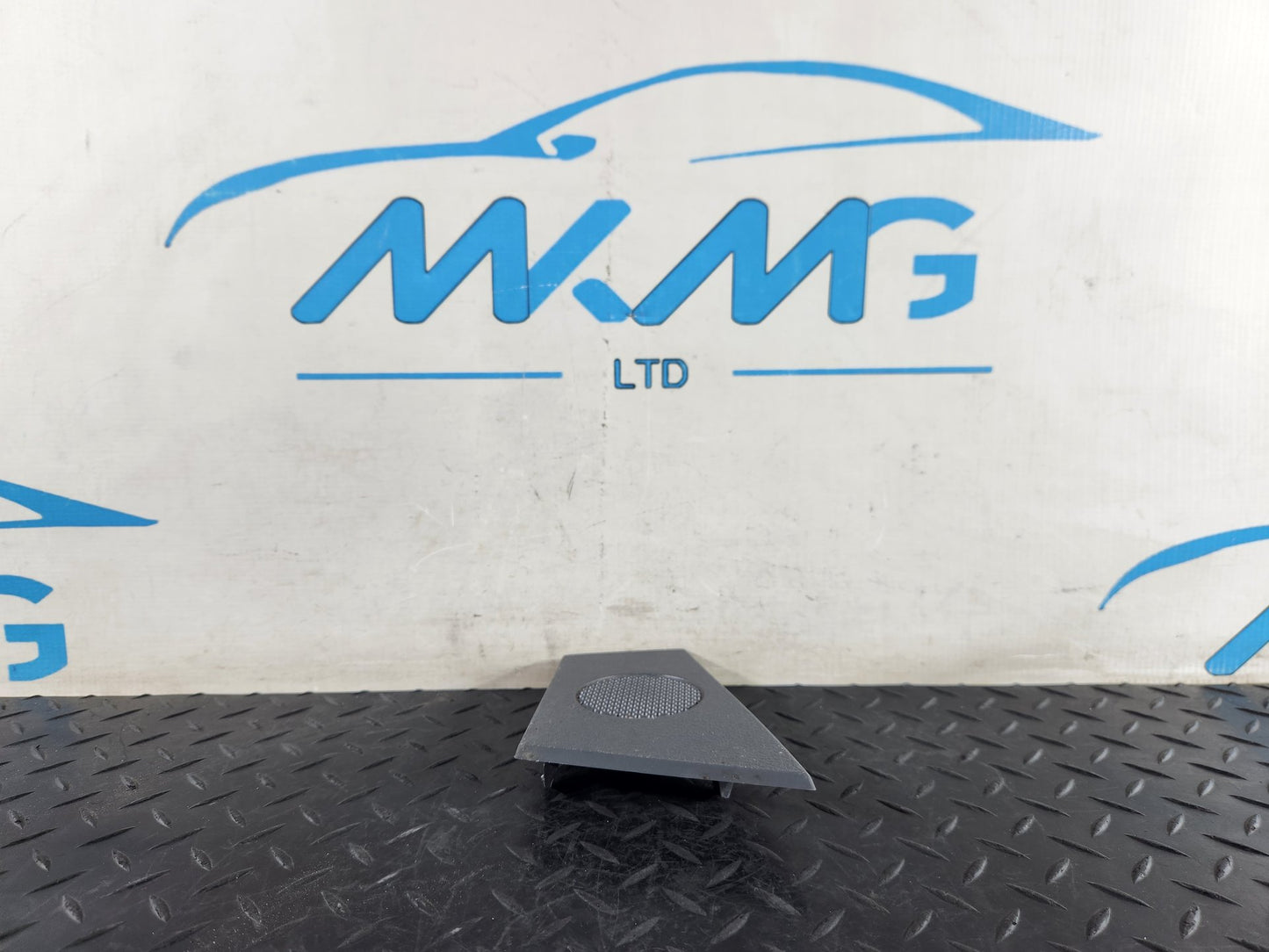 Mercedes-Benz Sprinter W907 Standard Cargo Van Paulina A91008270400