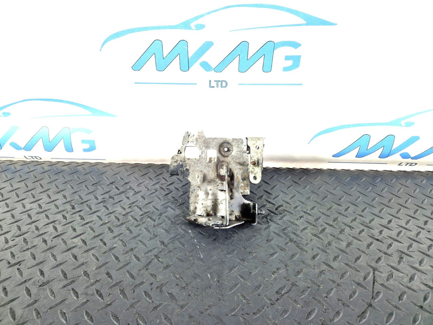 06-14 MERCEDES BENZ SPRINTER W906 2.2 CDI REAR MOUNT BRACKET SUPPORT A6510900741