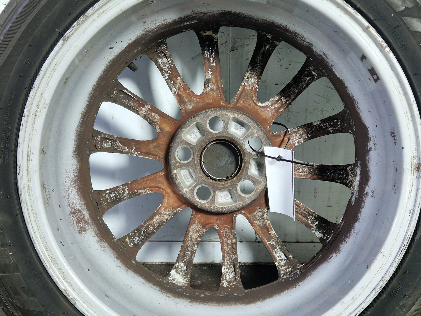 Volvo S40 MK2 (MS) 17" Alloy Wheel with Tyre 205/55/17 ~4mm 30671414