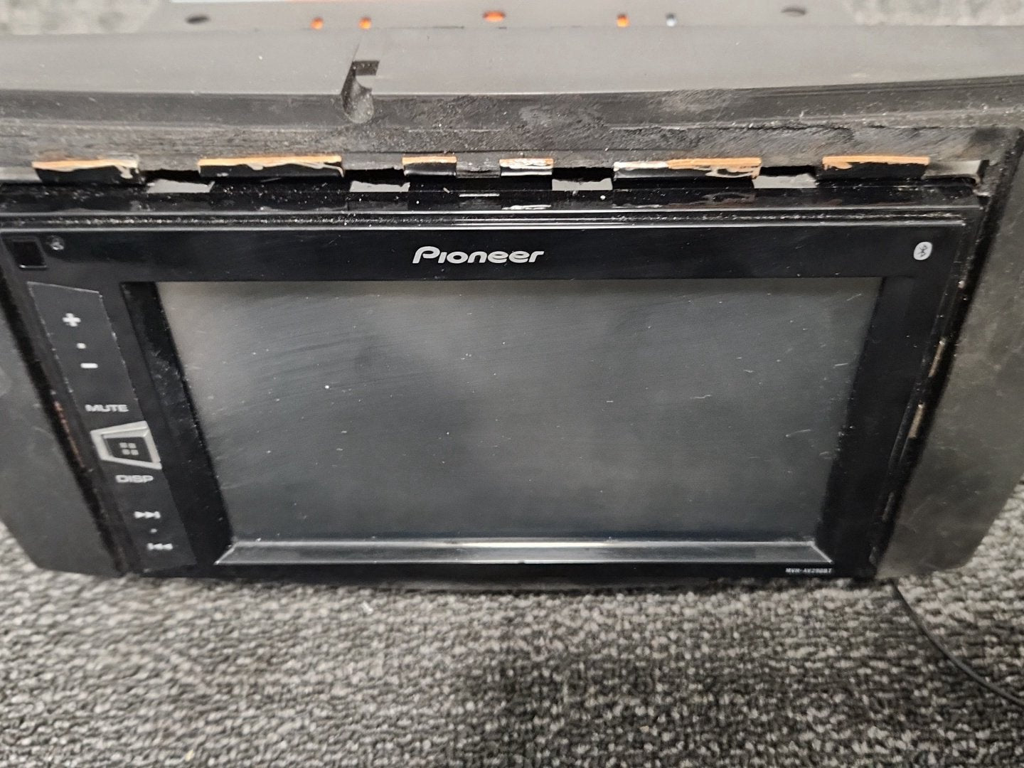 Pioneer MVH-AV290BT Multimedia Head Unit for Mercedes-Benz CLK200 CLK-Class C209