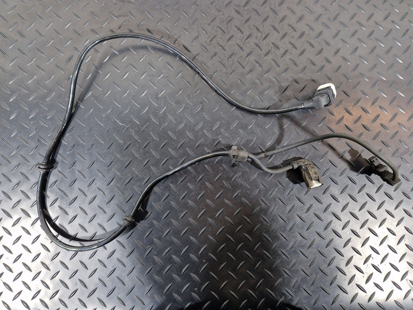 14-21 MERCEDES C250D W205 OEM REAR RIGHT O/S PARKING BRAKE & BRAKE WEAR SENSOR
