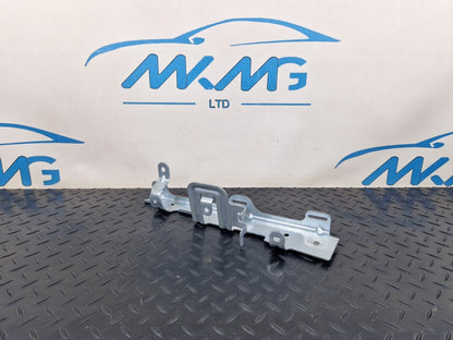 14-21 MERCEDES BENZ C200d W205 GENUINE LEFT SIDE N/S BOOT BRACKET A2056914300