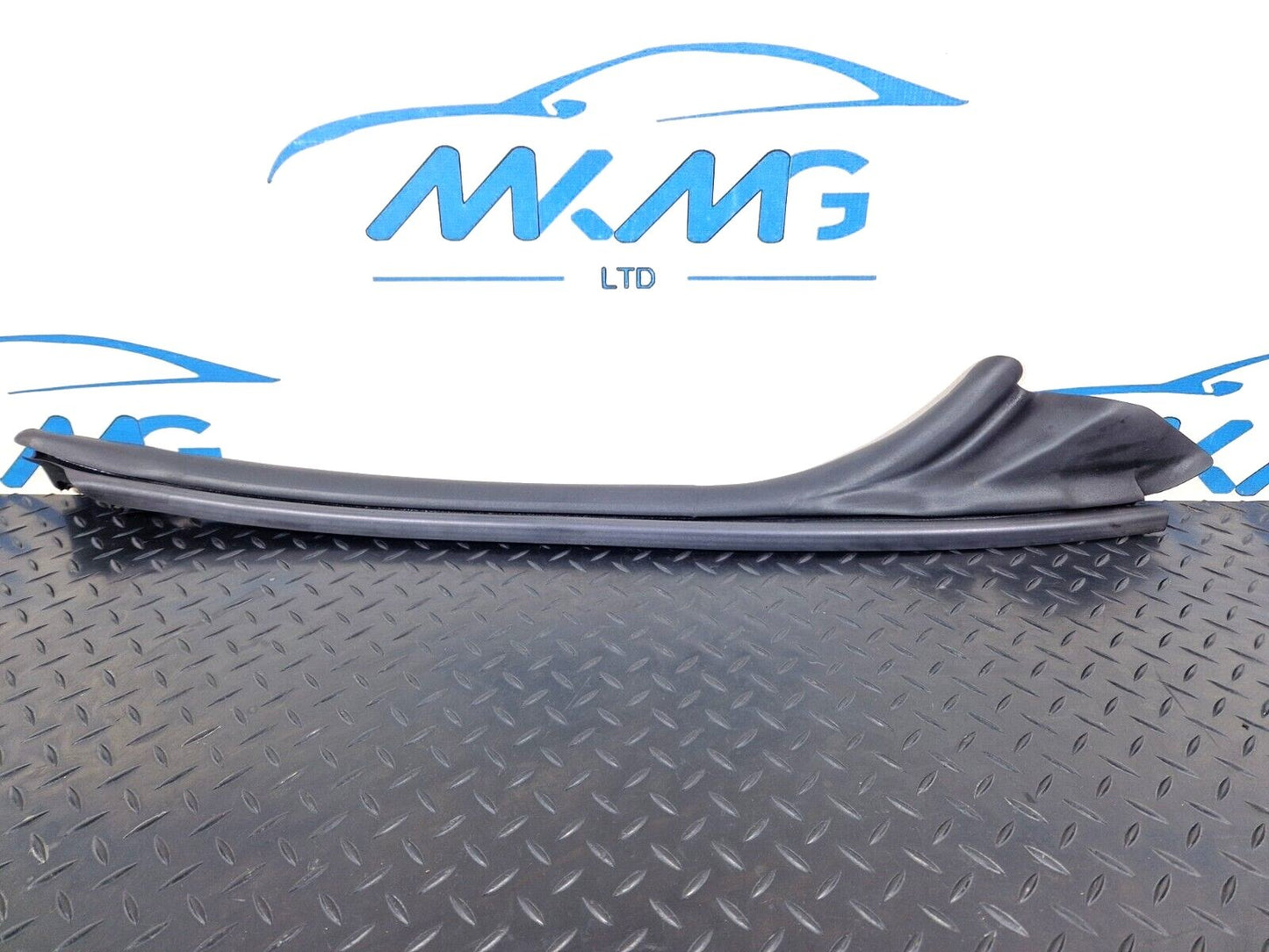 16-24 AUDI A5 F5 GENUINE INNER DOOR SEAL 8W7831721B