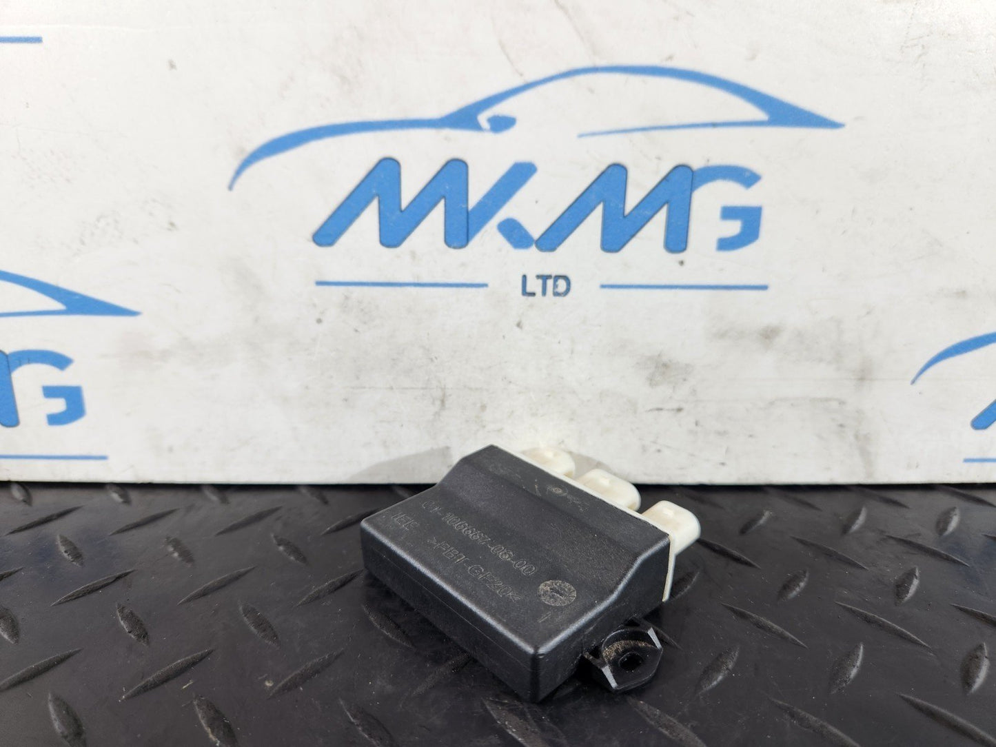 19-ON MERCEDES BENZ B CLASS W247 TAILGATE CONTROL UNIT MODULE ECU A1679050200