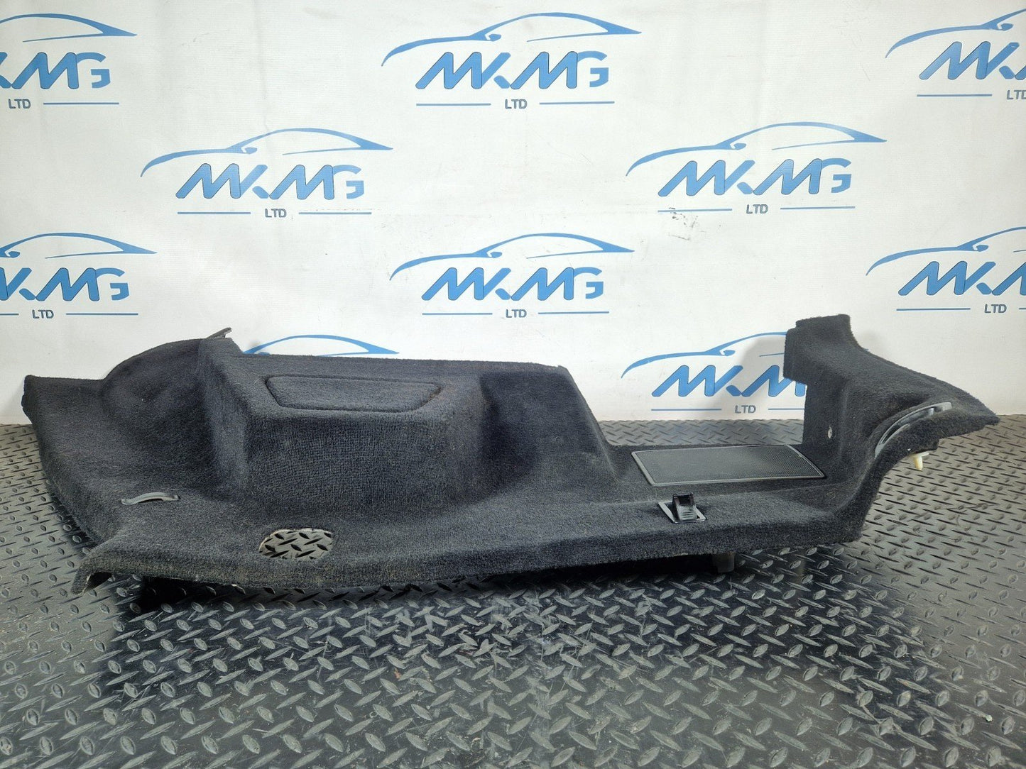 16-19 MERCEDES BENZ GLE W166 GENUINE LOAD COMPARTMENT A1666903741