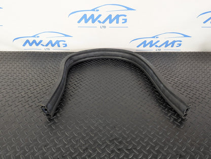 11-19 MERCEDES BENZ ML W166 OEM ENGINE RUBBER SEAL A1668870098