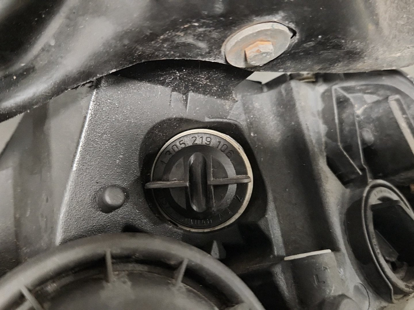 Mercedes-Benz CLC180 CLC-Class W203 Coupe Front Right Headlight A2048208661