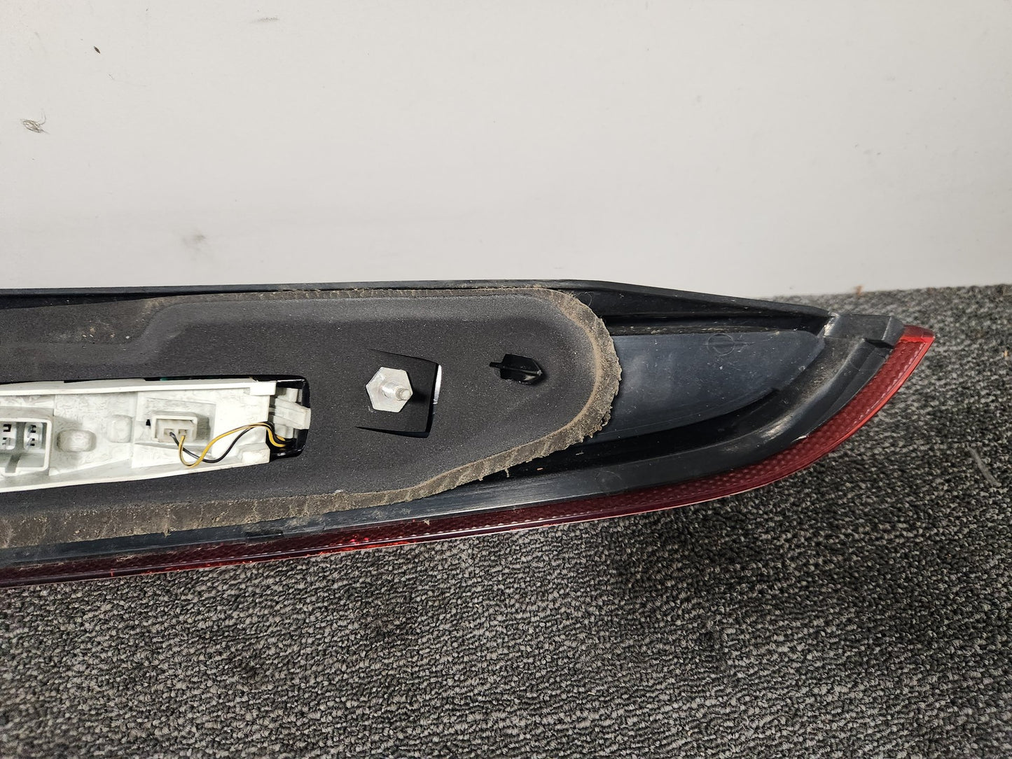 2010 Volvo V50 MK2 FL (MW) Genuine Rear Left N/S Passenger Tail Light