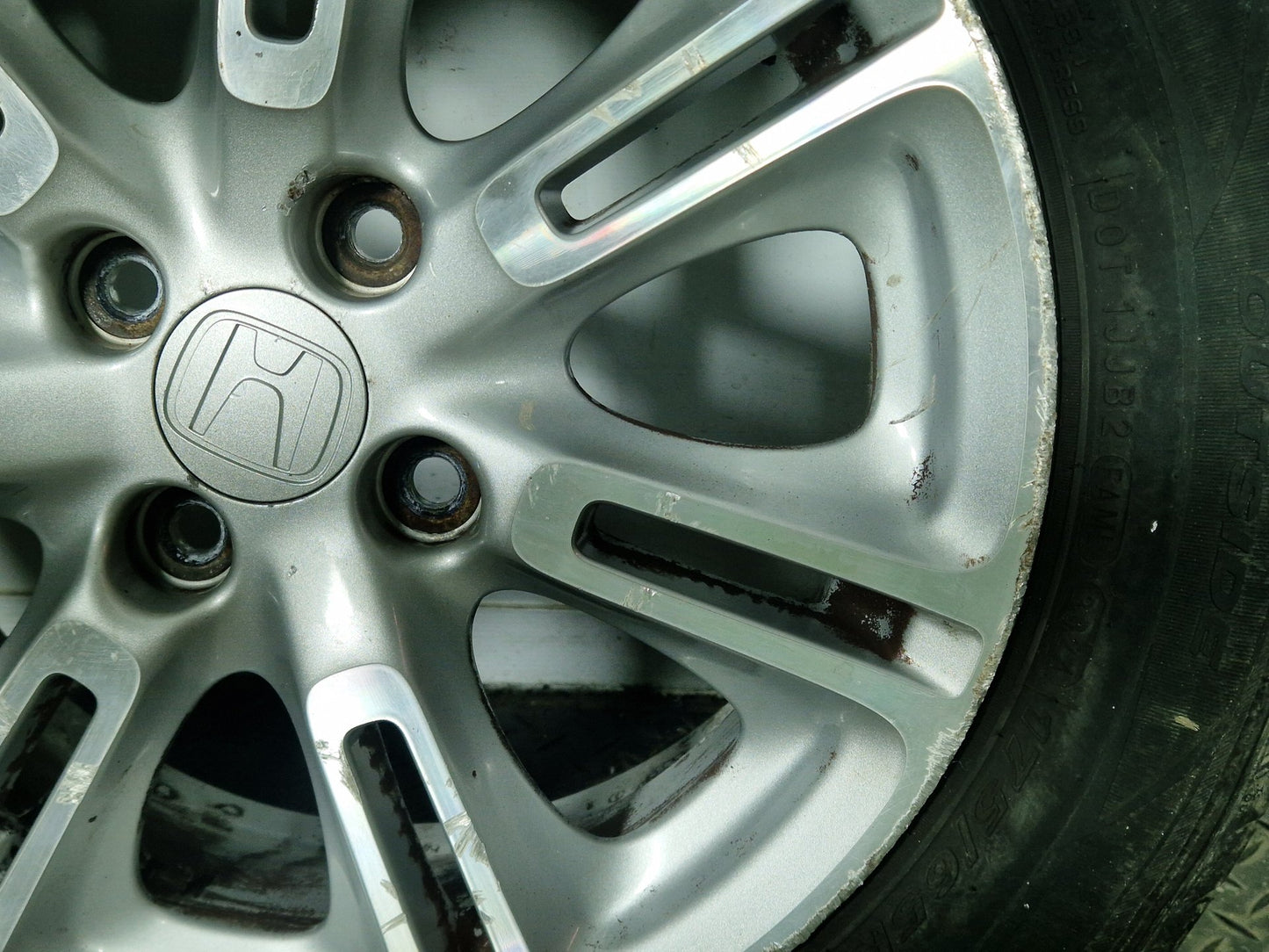 Honda Insight ZE2 Hatchback 17" Alloy Wheel with Tyre 6mm 175/65/15