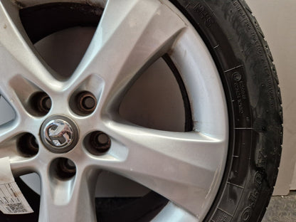 Vauxhall Astra MK6 (J) (A3400) 17" Alloy Wheel with Tyre 225/50/17 ~5mm