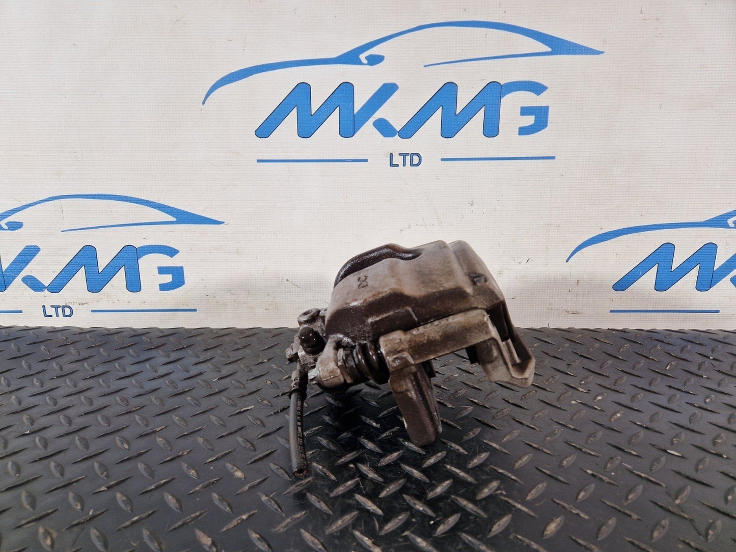 19-ON MERCEDES BENZ B CLASS W247 FRONT RIGHT SIDE BRAKE CALIPER A1774215200
